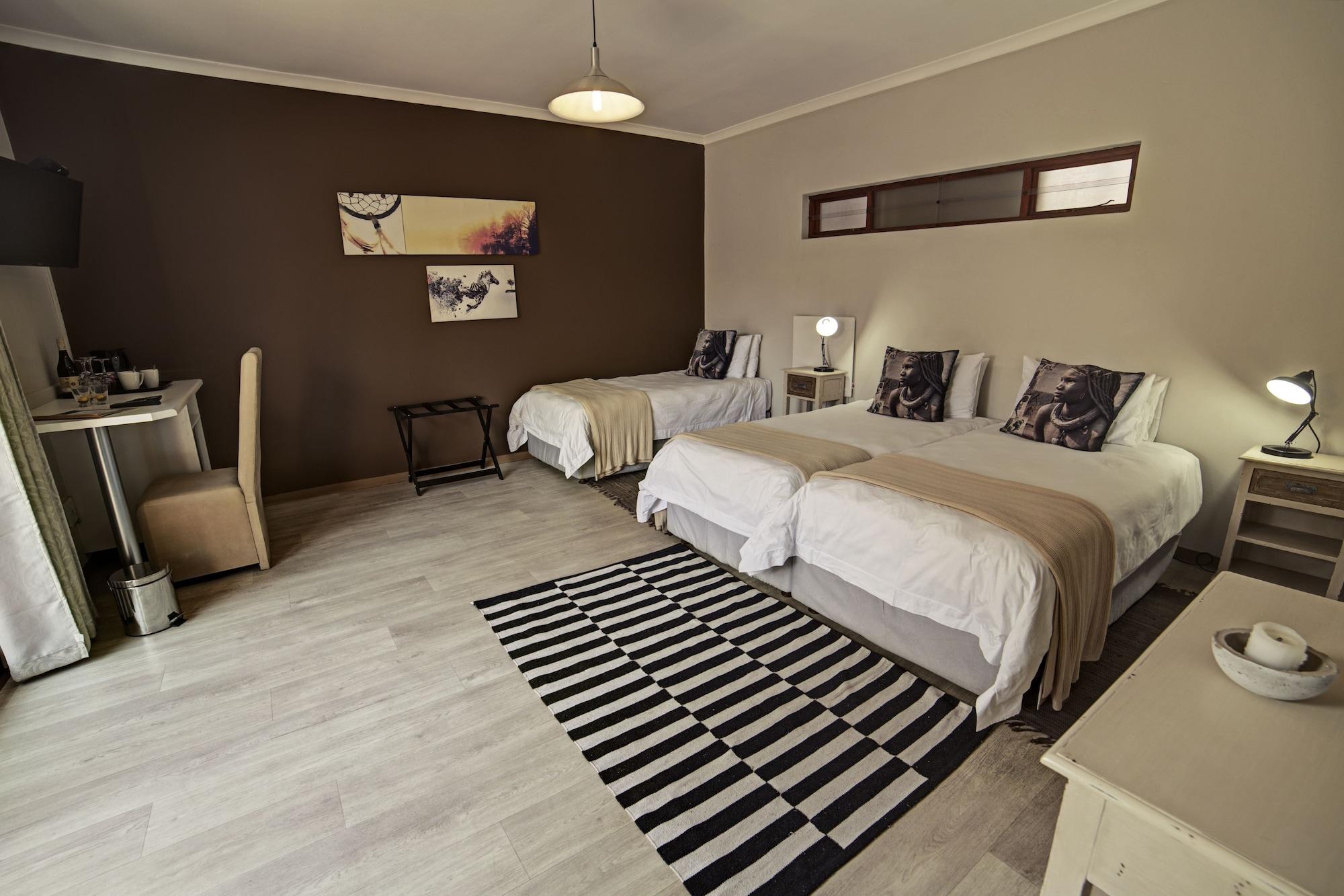 Organic Stay Guesthouse Суакопмунд Екстериор снимка