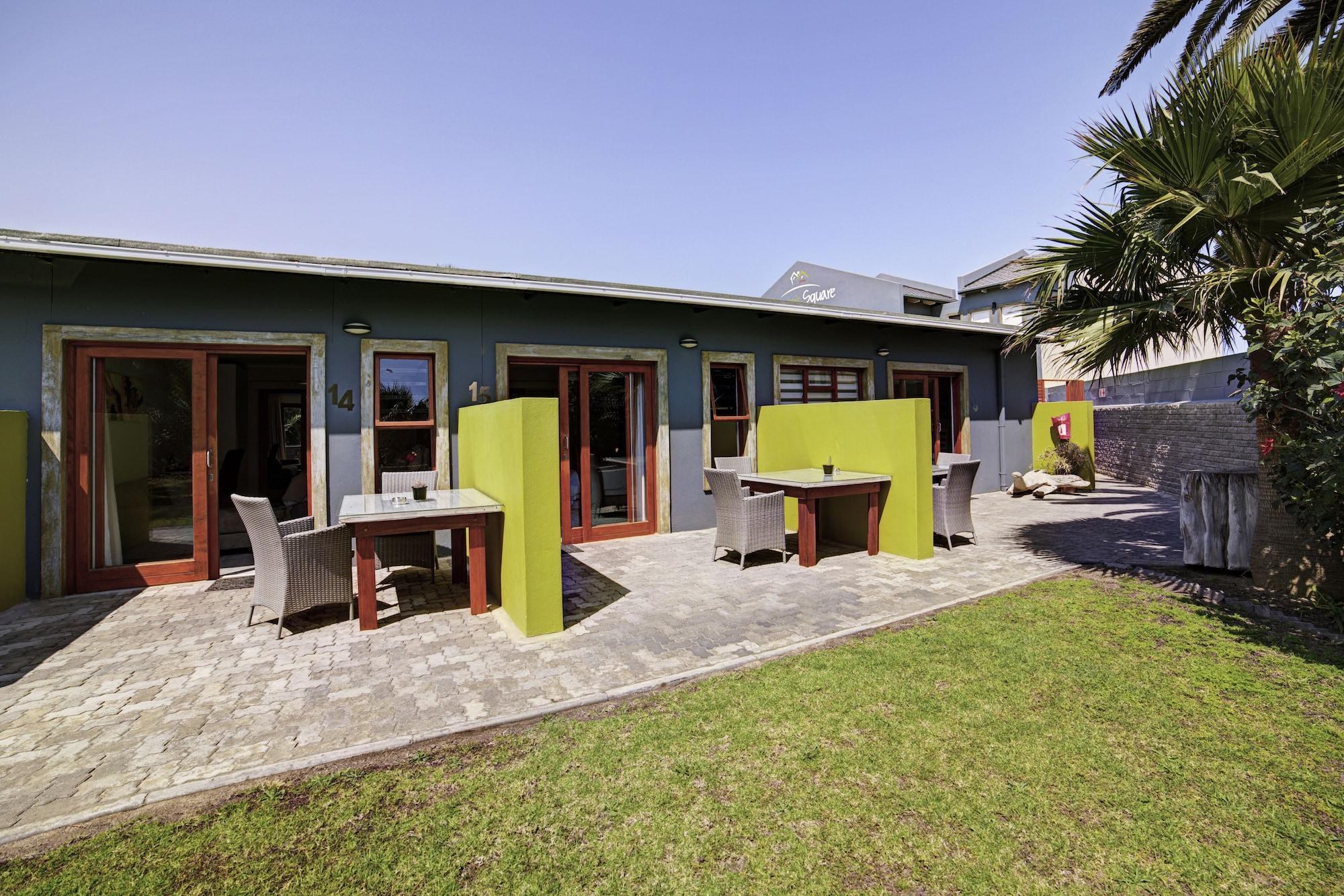 Organic Stay Guesthouse Суакопмунд Екстериор снимка