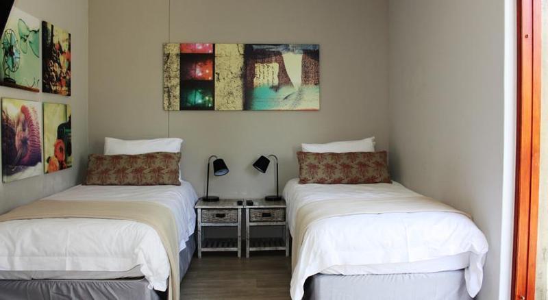 Organic Stay Guesthouse Суакопмунд Екстериор снимка