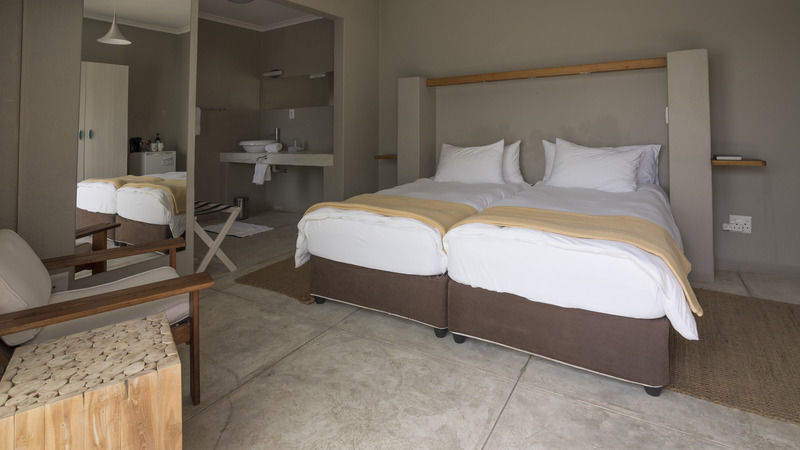 Organic Stay Guesthouse Суакопмунд Екстериор снимка