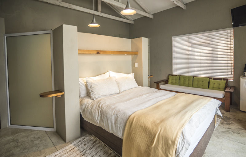 Organic Stay Guesthouse Суакопмунд Екстериор снимка
