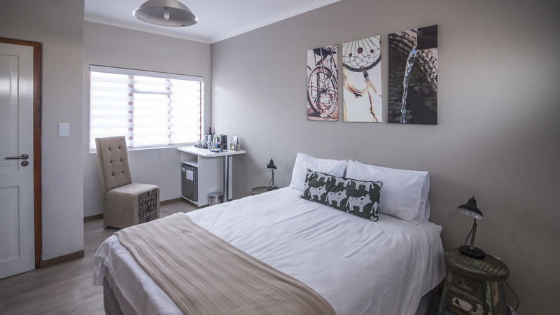 Organic Stay Guesthouse Суакопмунд Екстериор снимка